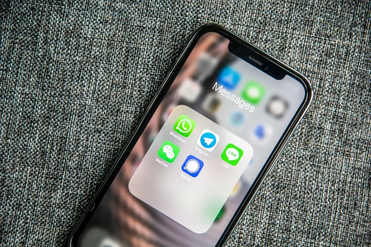 IA no WhatsApp atendendo e qualificando clientes automaticamente para vender mais